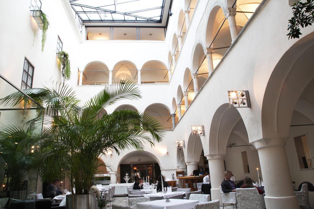 Hotel Palais Salzamt Klagenfurt am Woerthersee ภายนอก รูปภาพ