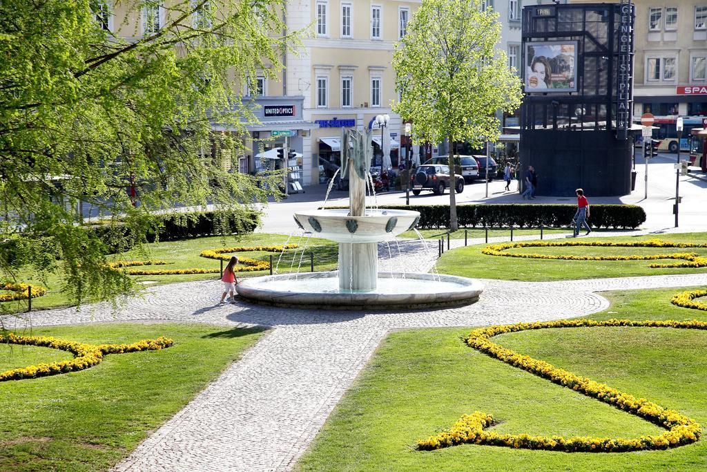 Hotel Palais Salzamt Klagenfurt am Woerthersee ภายนอก รูปภาพ